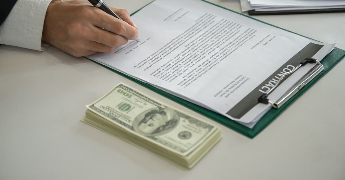 STJ afasta revisão de contrato por alta do dólar na pandemia de covid   Migalhas