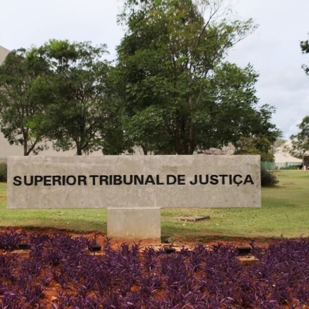 STJ: Astreintes incidem por descumprimento de ordem, não de obrigação   Migalhas